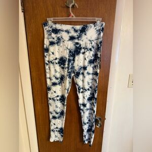 Splash Bottoms Leggings, Size 2X, New With Tags, Color is Indigo Tie Dye